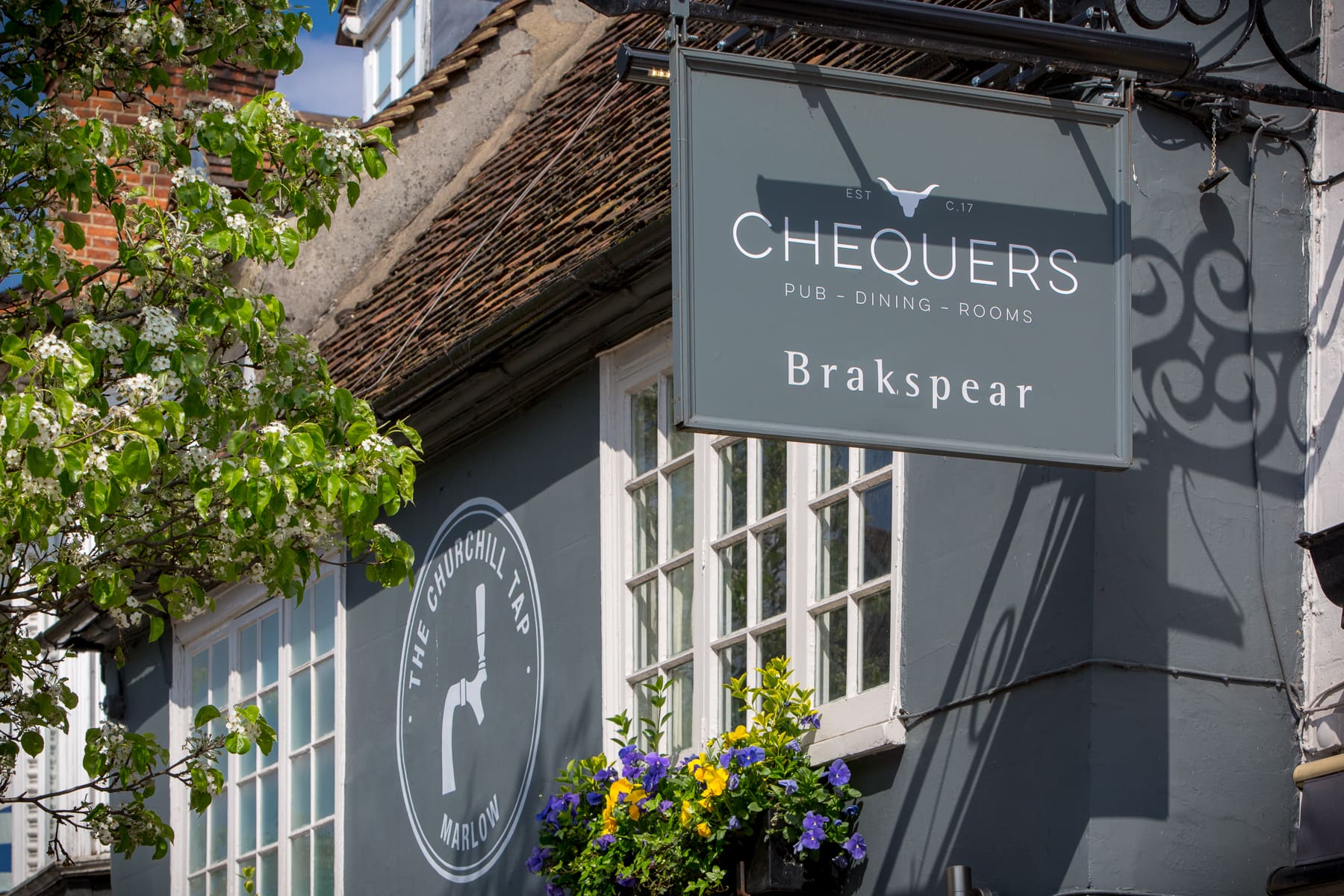 The Standard Double Room | The Chequers in Marlow